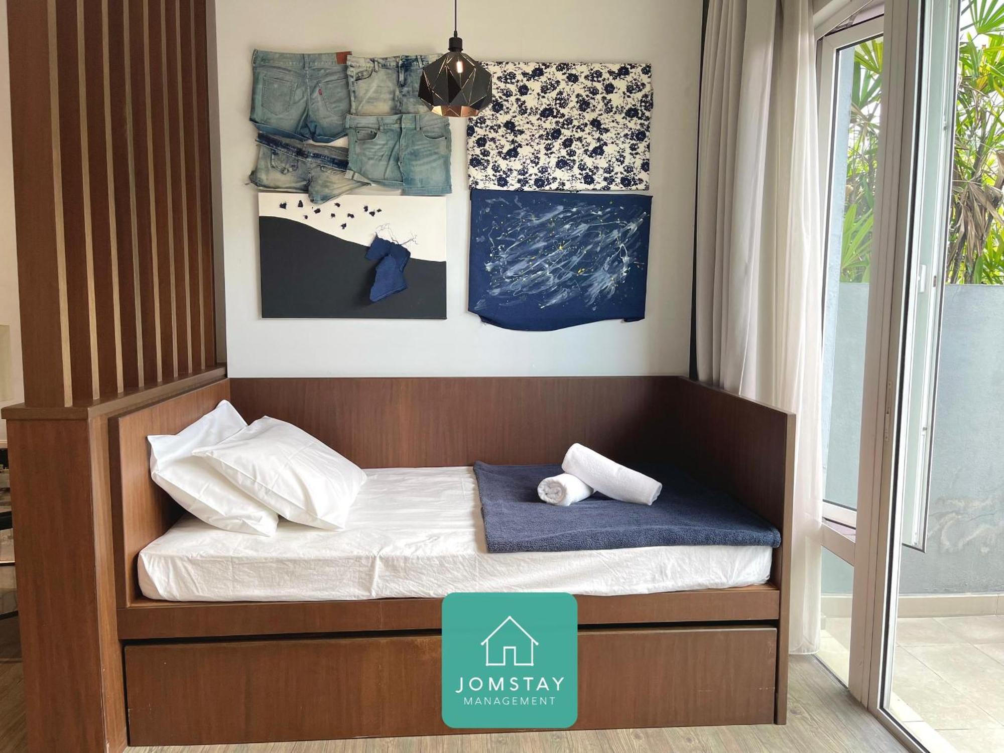 Jomstay Octagon Palm Apartment