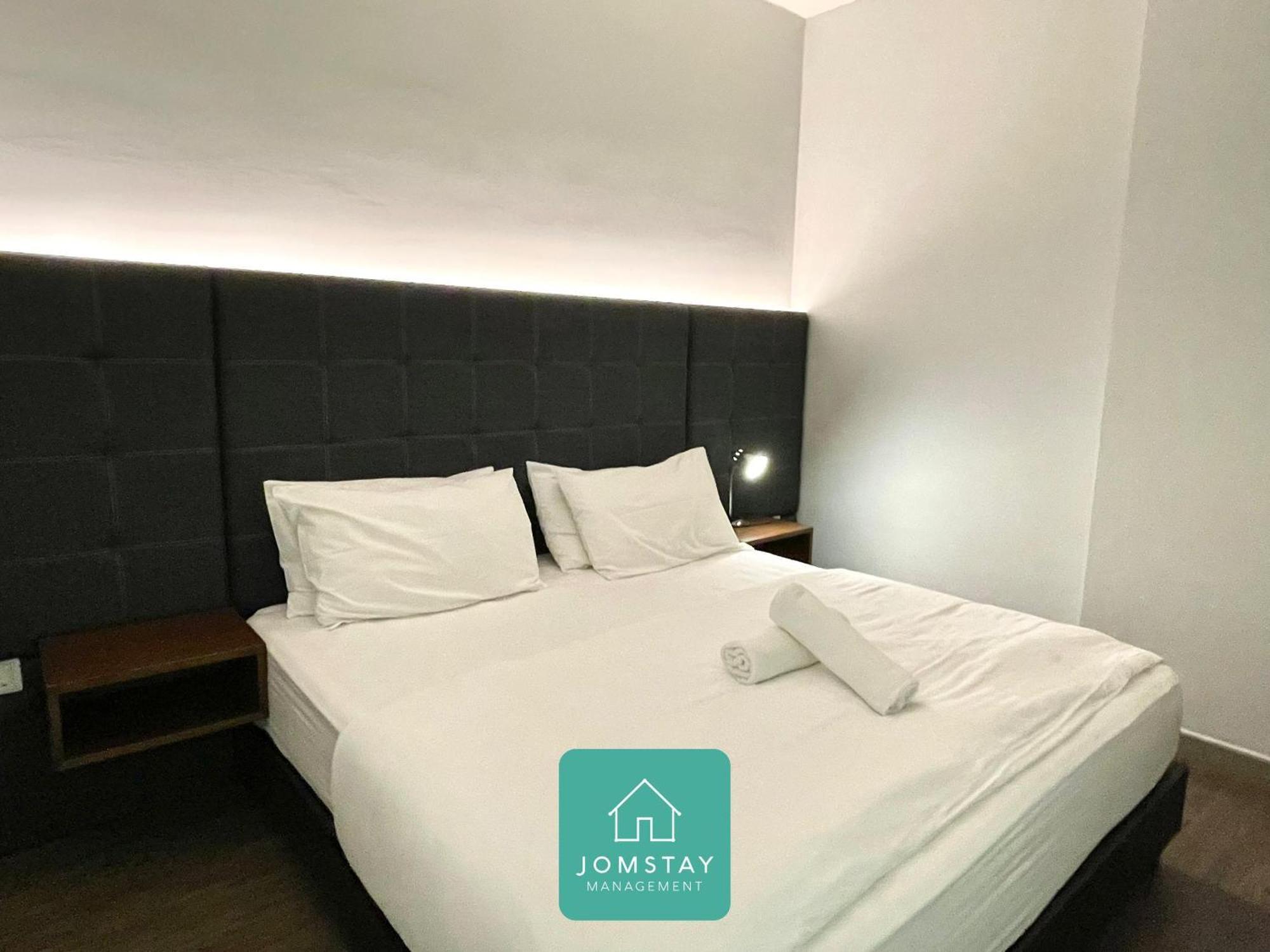 Jomstay Octagon Palm Apartment
