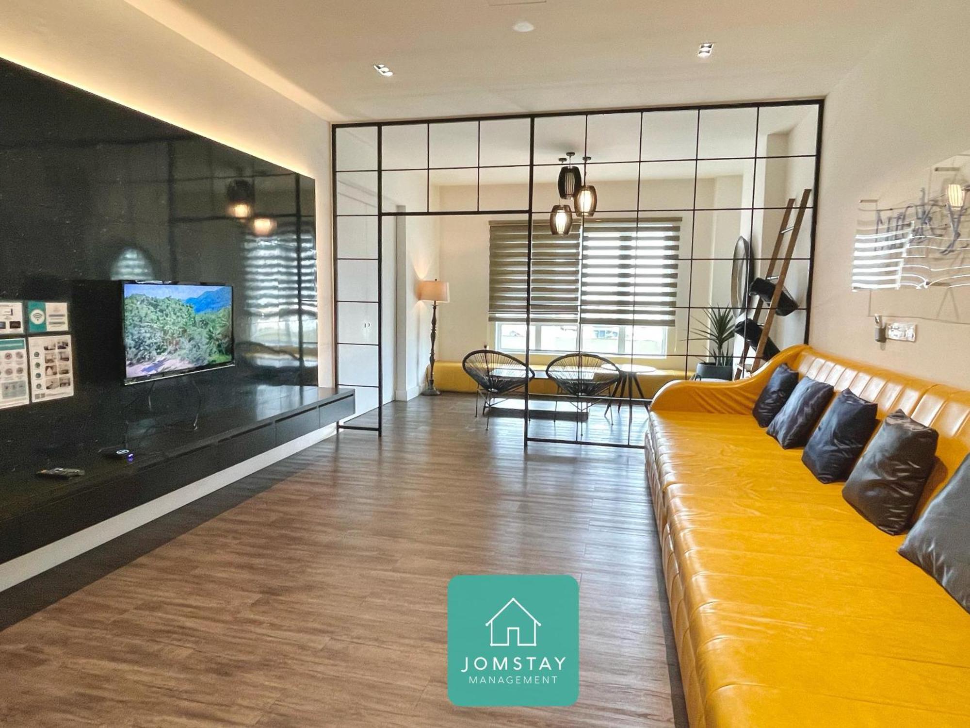 Jomstay Octagon Palm Apartment